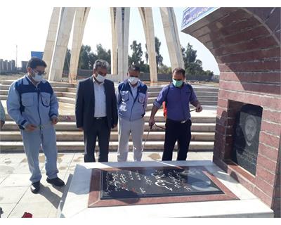 غبار روبی گلزار شهدای شهر ویس  و تکریم مقام شهیدا توسط مدیران نیروگاه رامین اهواز صورت گرفت