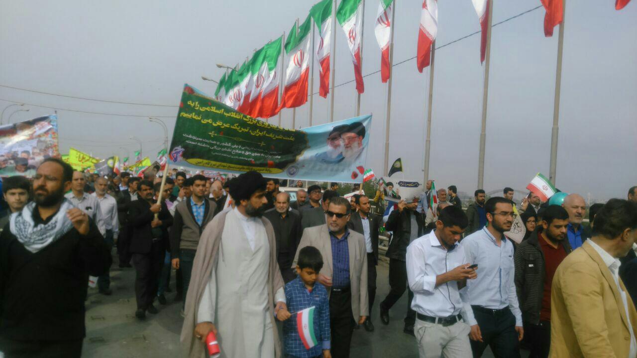 حضور کارکنان نیروگاه رامین در راهپیمایی سالروز پیروزی انقلاب اسلامی