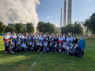 بازدید دانش آموزان آموزشگاه پروین اعتصامی ملاثاتی ار فرآیند تولید برق در نیروگاه رامین